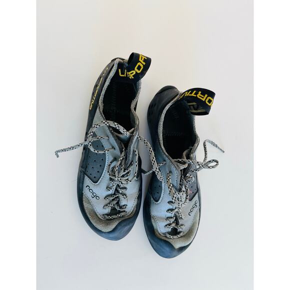 La Sportiva Nago climbing shoe 
size 37 1/2 5 1/2 Men’s 6 1/2 Woman’s - Picture 3 of 7